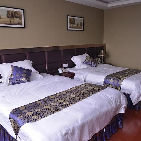 Chongqing Xinhao Theme Hotel Exterior photo